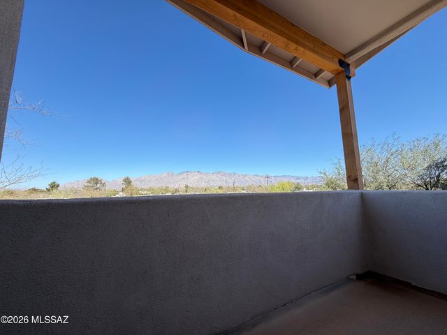 3329 E Glenn Street, Tucson, AZ 85716