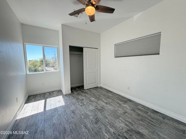 3329 E Glenn Street, Tucson, AZ 85716