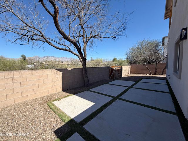 3329 E Glenn Street, Tucson, AZ 85716