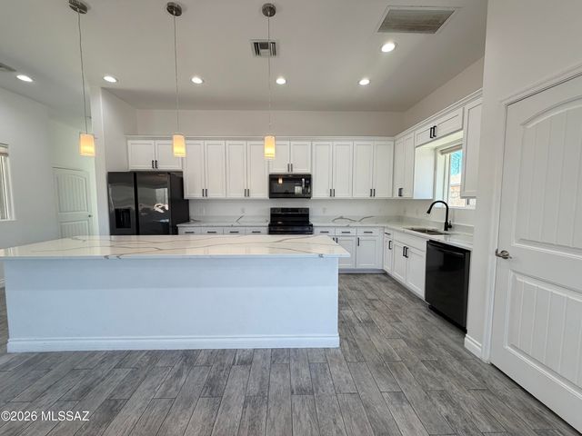 3329 E Glenn Street, Tucson, AZ 85716