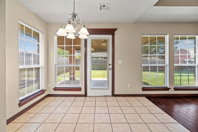 4705 Stag Horn Drive, Yukon, OK 73099