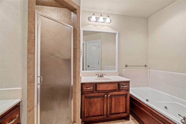 4705 Stag Horn Drive, Yukon, OK 73099