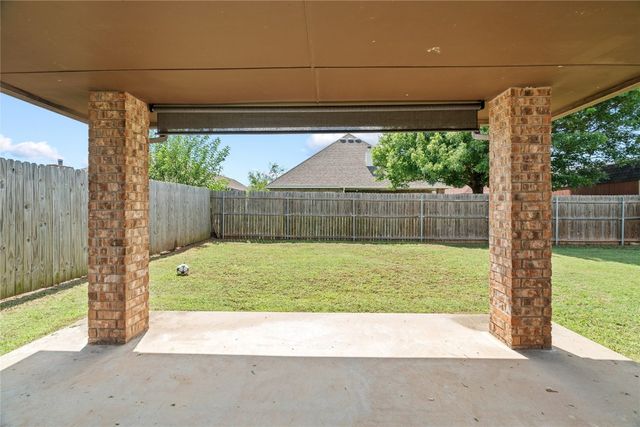 4705 Stag Horn Drive, Yukon, OK 73099