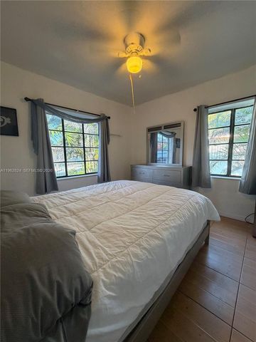 2460 NW 33rd St, Miami, FL 33142