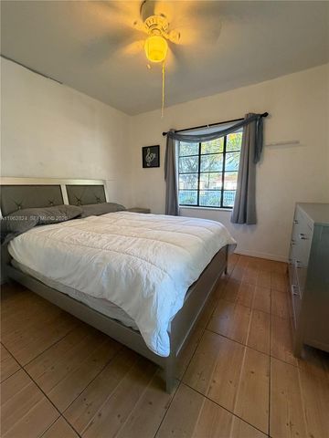 2460 NW 33rd St, Miami, FL 33142