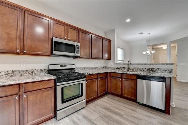 6737 Barker Station Walk, Sugar Hill, GA 30518