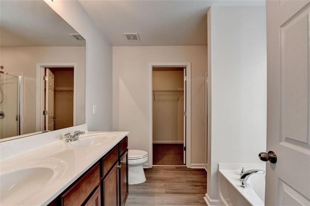 6737 Barker Station Walk, Sugar Hill, GA 30518