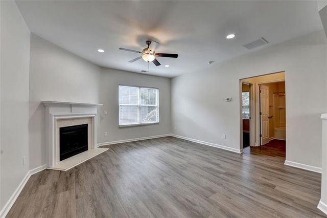 6737 Barker Station Walk, Sugar Hill, GA 30518