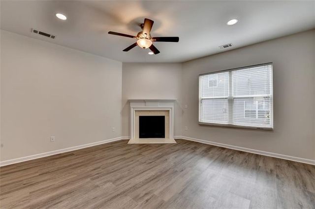 6737 Barker Station Walk, Sugar Hill, GA 30518