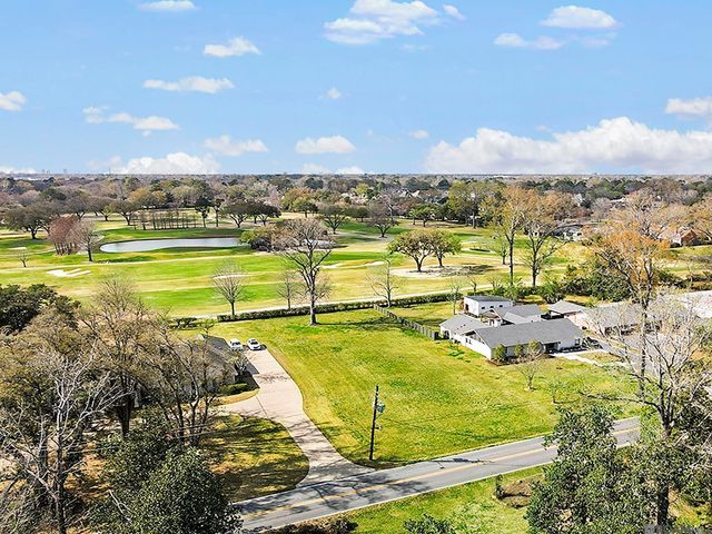 2630 Fairway Dr, Baton Rouge, LA 70809