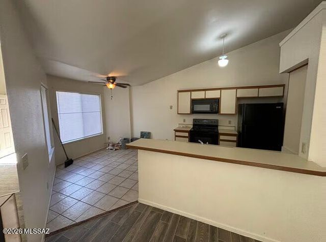 1714 W Park Wood Lane, Tucson, AZ 85746
