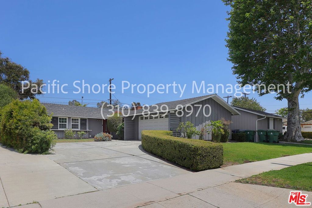 2884 Dunleer Place, Los Angeles, CA 90064