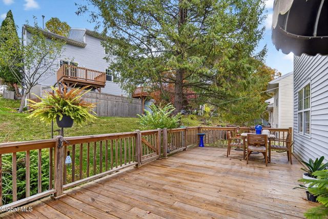 7 Heyden Road, Troy, NY 12180