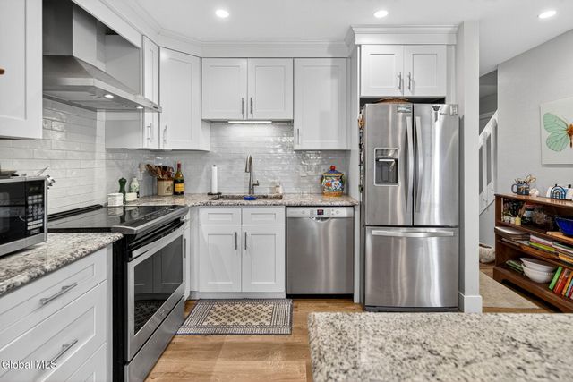 7 Heyden Road, Troy, NY 12180