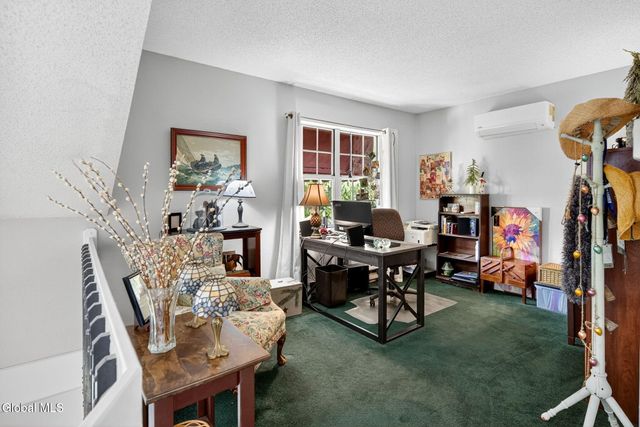 7 Heyden Road, Troy, NY 12180