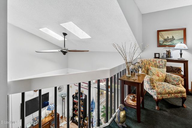 7 Heyden Road, Troy, NY 12180