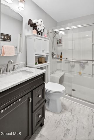 7 Heyden Road, Troy, NY 12180