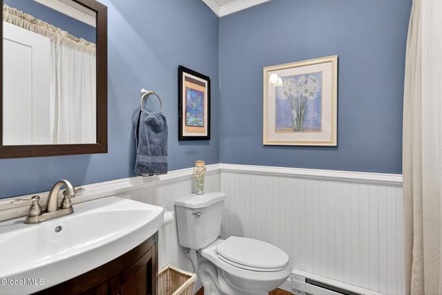 7 Heyden Road, Troy, NY 12180