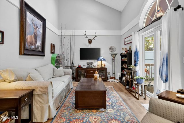 7 Heyden Road, Troy, NY 12180