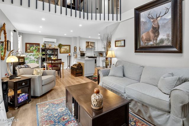 7 Heyden Road, Troy, NY 12180