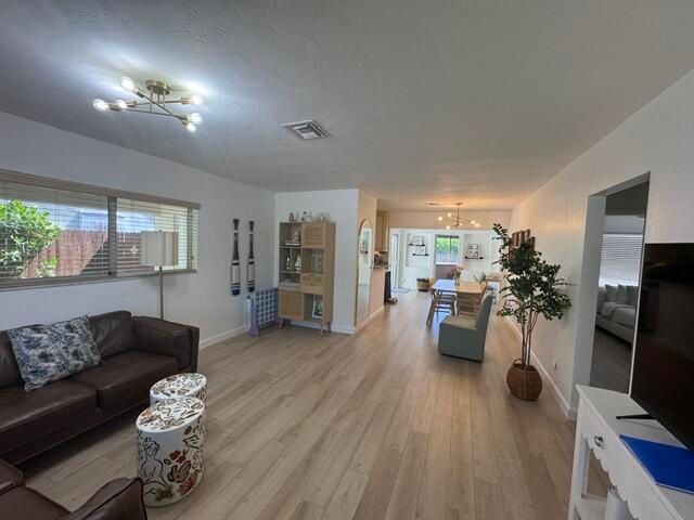 632 SW 8th Avenue, Fort Lauderdale, FL 33315