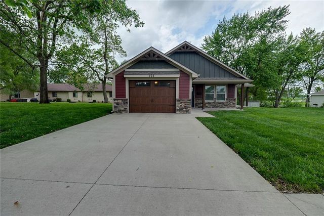 105 S 5th Street, Odessa, MO 64076