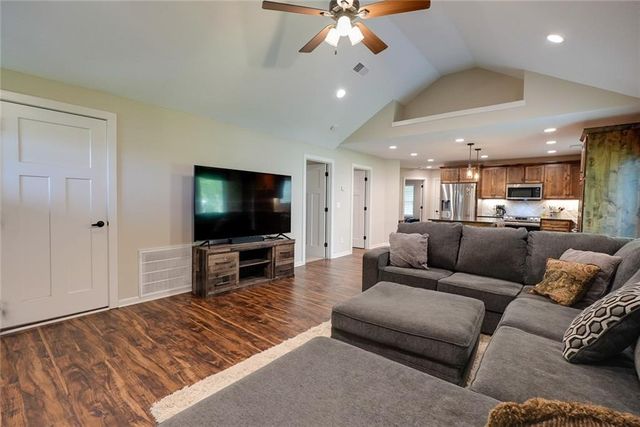 105 S 5th Street, Odessa, MO 64076