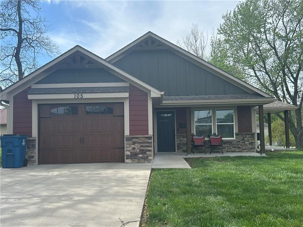 105 S 5th Street, Odessa, MO 64076