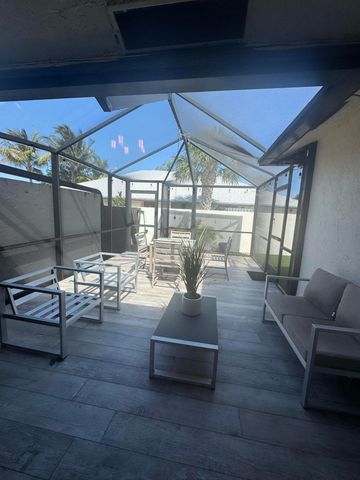499 SW 28th Avenue, Delray Beach, FL 33445