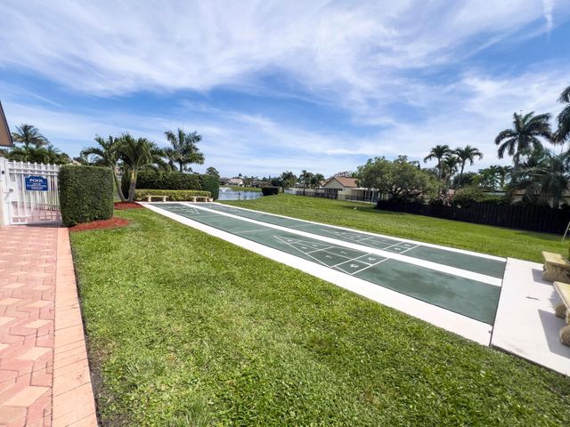 499 SW 28th Avenue, Delray Beach, FL 33445