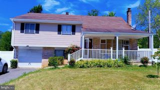 511 E HARRISON ST, Emmaus, PA 18049
