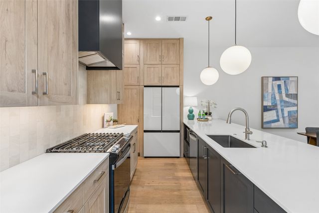 1228 Haines Avenue, Dallas, TX 75208