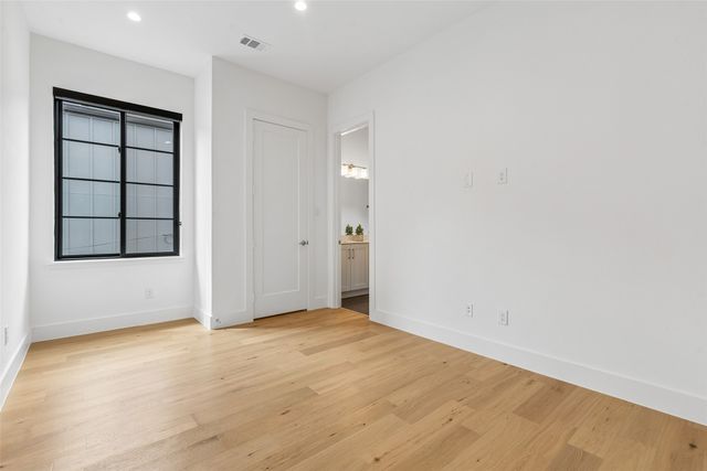 1228 Haines Avenue, Dallas, TX 75208