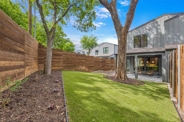 1228 Haines Avenue, Dallas, TX 75208