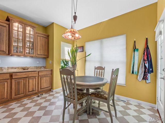 1515 Gedern Drive, Columbia, IL 62236