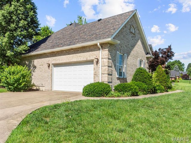 1515 Gedern Drive, Columbia, IL 62236