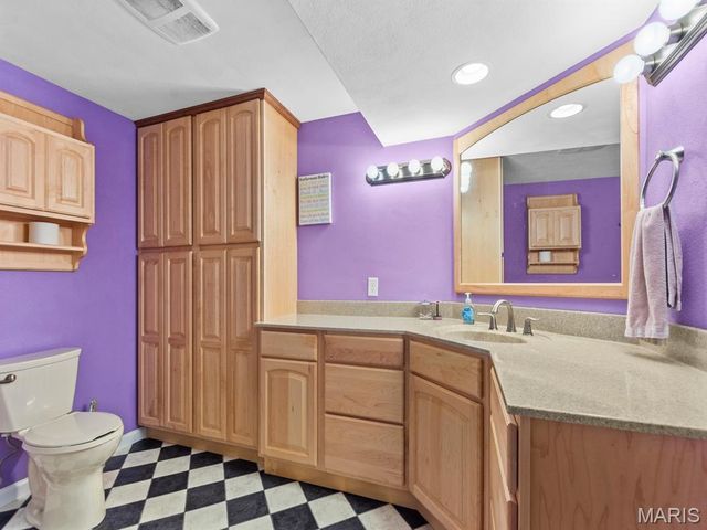 1515 Gedern Drive, Columbia, IL 62236