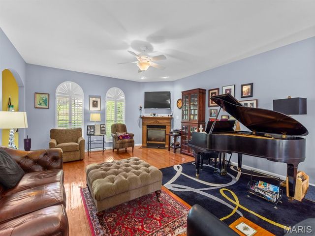 1515 Gedern Drive, Columbia, IL 62236