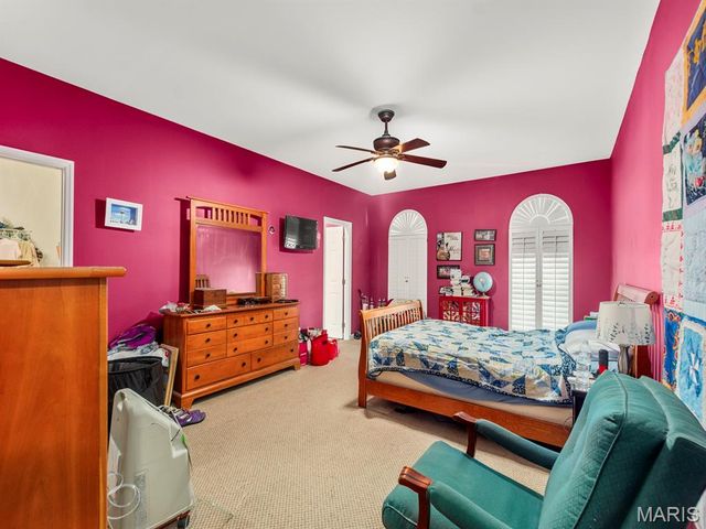 1515 Gedern Drive, Columbia, IL 62236