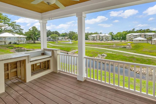 77 Hallandale Lane Right, Murrells Inlet, SC 29576