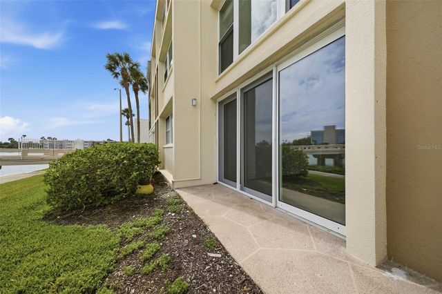 7465 BAY ISLAND DRIVE S 112, South Pasadena, FL 33707