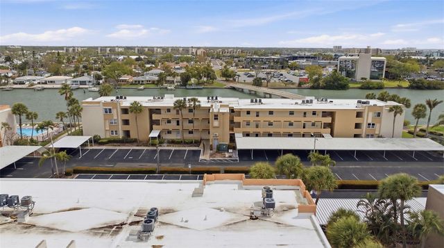 7465 BAY ISLAND DRIVE S 112, South Pasadena, FL 33707