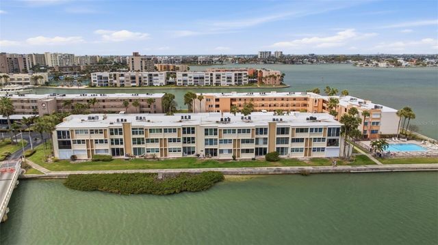 7465 BAY ISLAND DRIVE S 112, South Pasadena, FL 33707