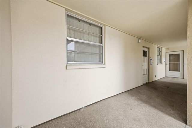 7465 BAY ISLAND DRIVE S 112, South Pasadena, FL 33707