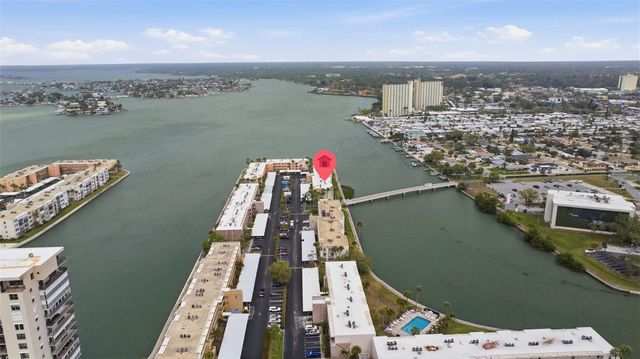 7465 BAY ISLAND DRIVE S 112, South Pasadena, FL 33707