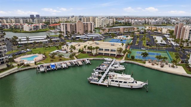 7465 BAY ISLAND DRIVE S 112, South Pasadena, FL 33707