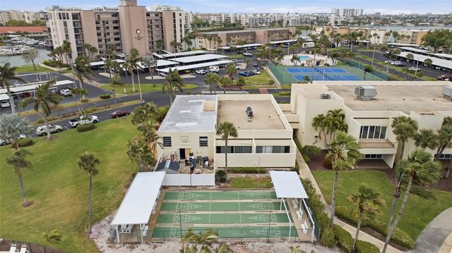 7465 BAY ISLAND DRIVE S 112, South Pasadena, FL 33707