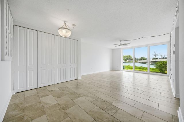 7465 BAY ISLAND DRIVE S 112, South Pasadena, FL 33707