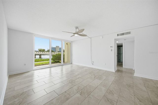 7465 BAY ISLAND DRIVE S 112, South Pasadena, FL 33707