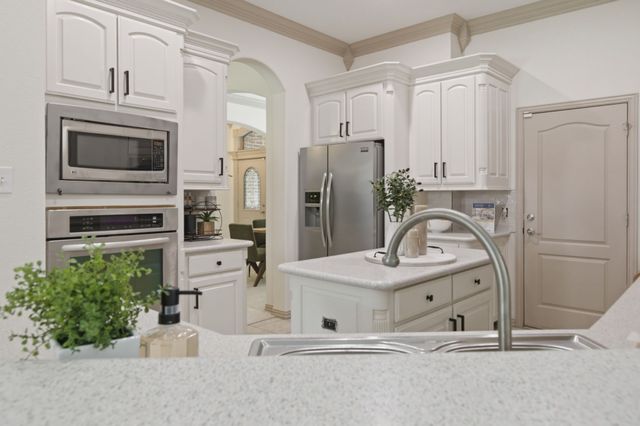 8332 Valley Oaks Drive, North Richland Hills, TX 76182